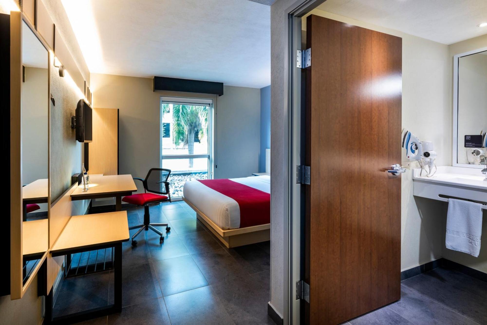 City Express Plus By Marriott Cali Colombia Exterior foto
